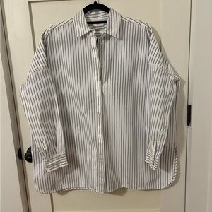Co Collection Women’s Button Down Long Sleeve Shirt White Blue Stripes Size S